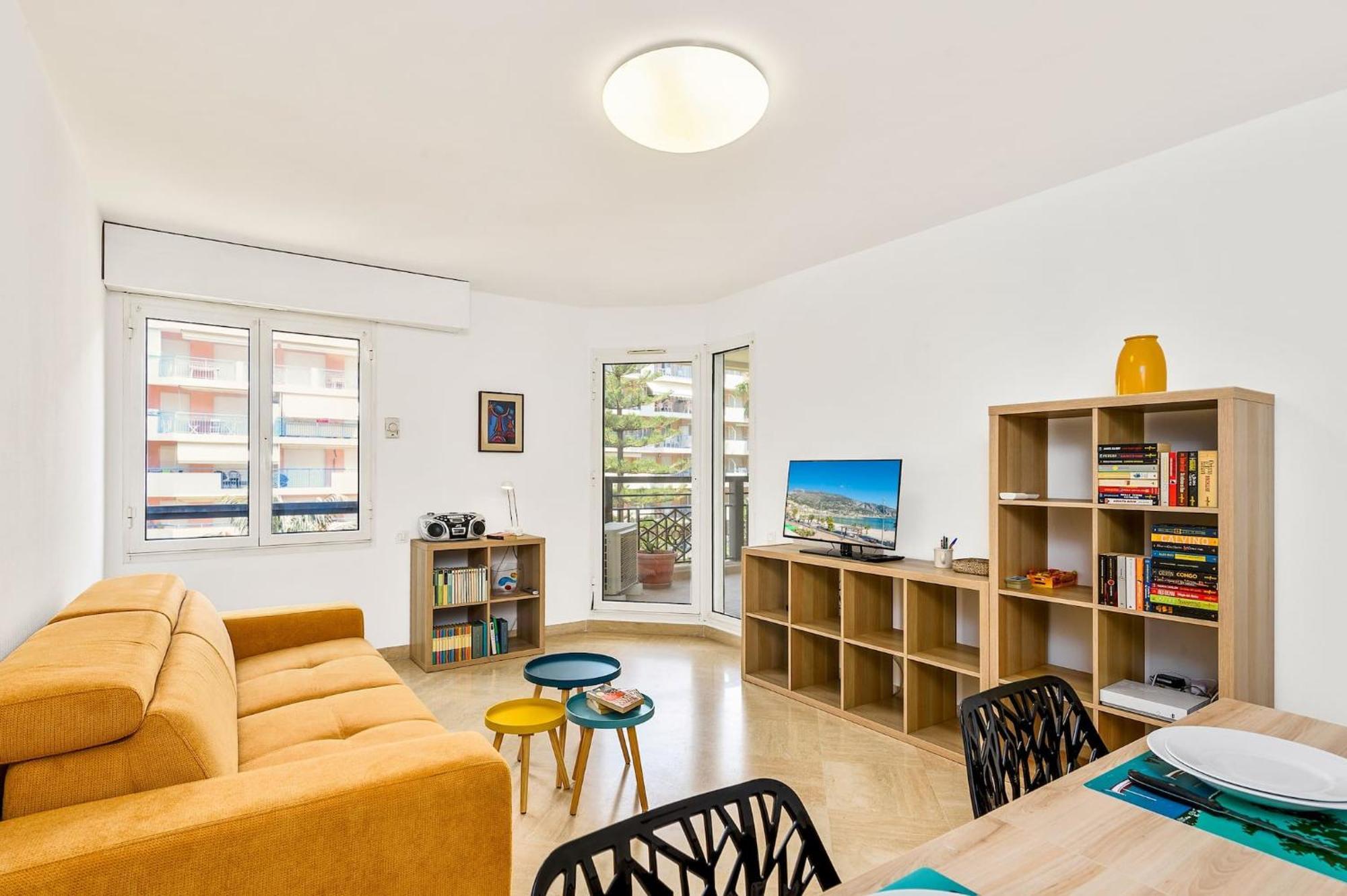 Apartment Splendide 2 Pieces Vue Jardin, Calme, Plein Centre